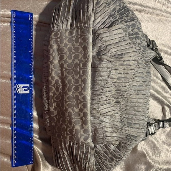 Coach - Picture 2 of 6